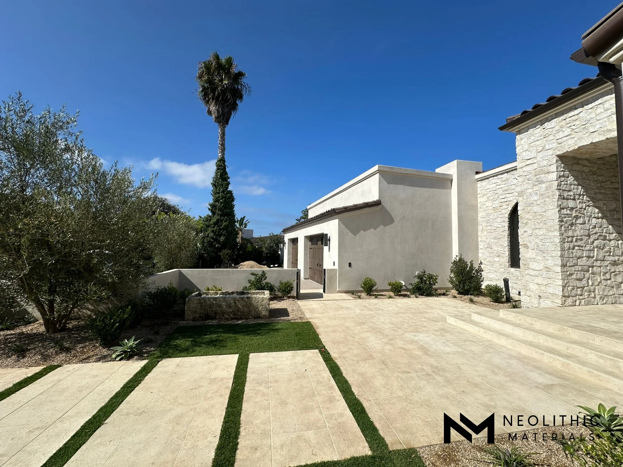 Atlas Beige - Image 1